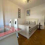 The Historical Center Apartament Bucureşti